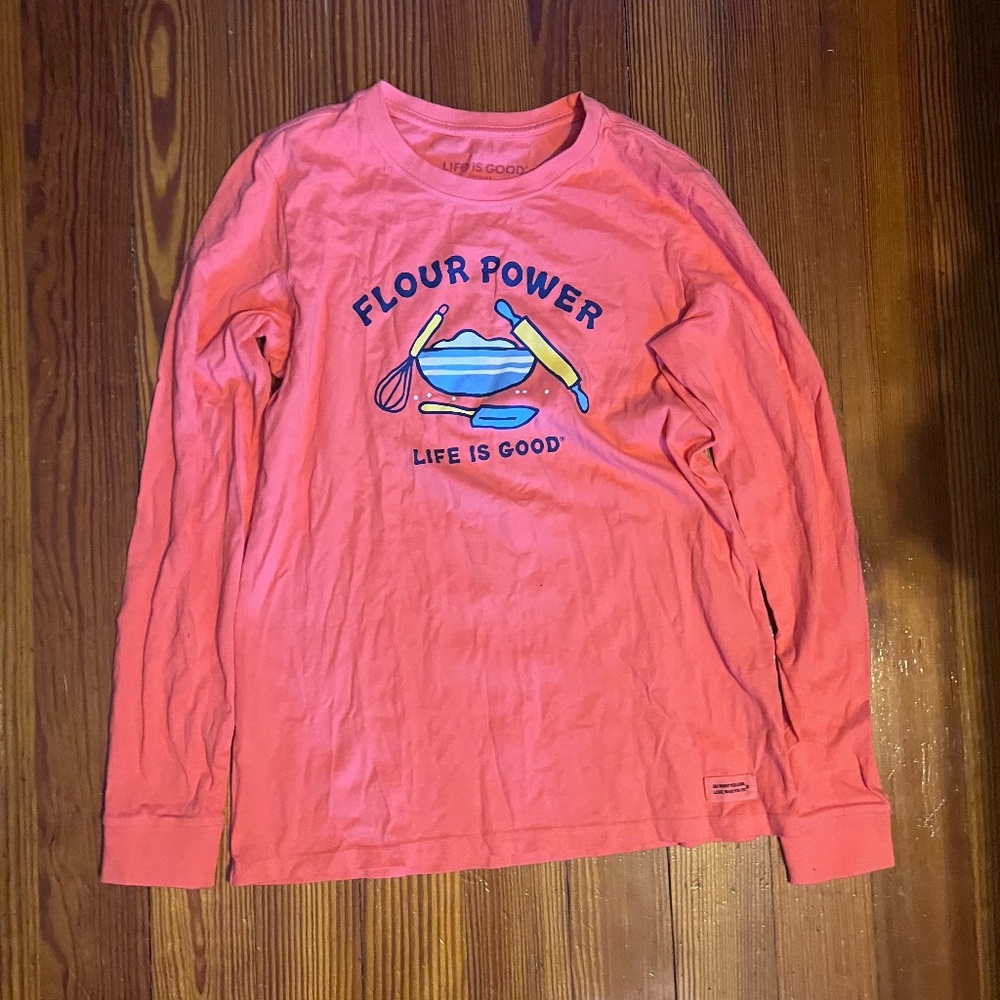 Life is Good Flour Power Crusher Long Sleeve Tee Shirt Size Small Peach